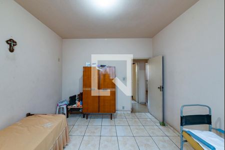 Quarto 2 de casa à venda com 3 quartos, 240m² em Vila Ermelinda, Belo Horizonte