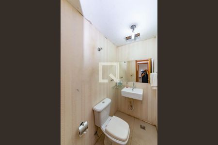 Lavabo 2 de casa à venda com 4 quartos, 170m² em Conjunto Agua Branca, Contagem