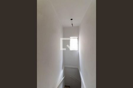 Escada de casa à venda com 4 quartos, 160m² em Parque Fongaro, São Paulo