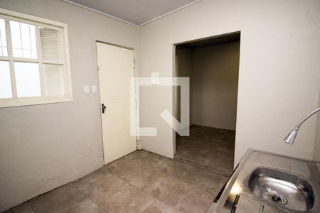 Sala/Cozinha de casa de condomínio para alugar com 1 quarto, 18m² em Azenha, Porto Alegre