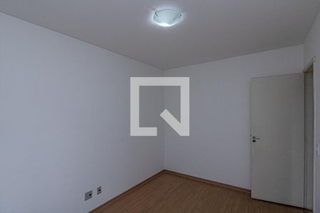 Quarto 1 de apartamento para alugar com 2 quartos, 63m² em Vila Santa Teresa, São Paulo