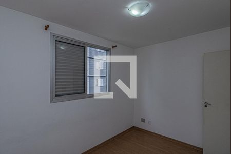 Quarto 2 de apartamento para alugar com 2 quartos, 63m² em Vila Santa Teresa, São Paulo
