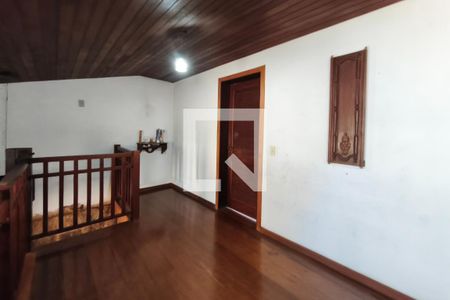 Sala de TV de casa à venda com 3 quartos, 400m² em Jardim São Vicente, Campinas