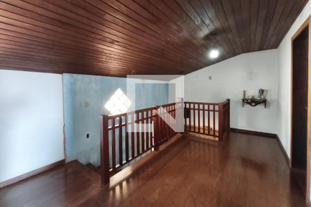 Sala de TV de casa à venda com 3 quartos, 400m² em Jardim São Vicente, Campinas