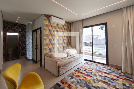 Sala de casa de condomínio para alugar com 3 quartos, 210m² em Swiss Park, Campinas