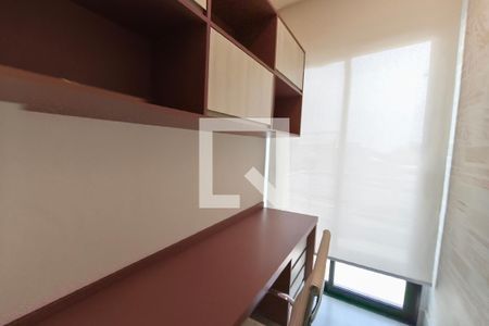 Escritório de casa de condomínio para alugar com 3 quartos, 210m² em Swiss Park, Campinas