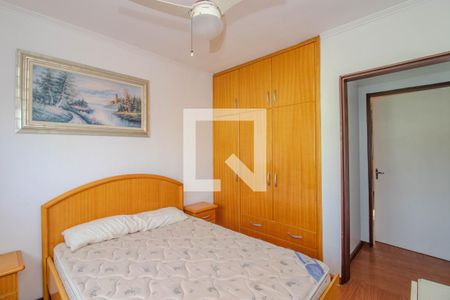 Quarto 1 de apartamento para alugar com 2 quartos, 58m² em Jardim Itu, Porto Alegre