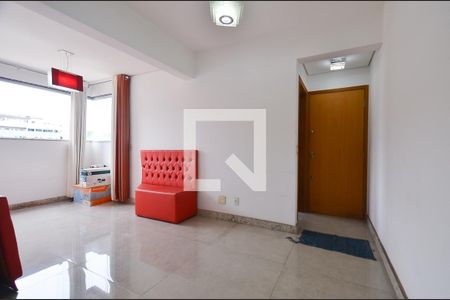 Sala de apartamento à venda com 3 quartos, 75m² em Cachoeirinha, Belo Horizonte