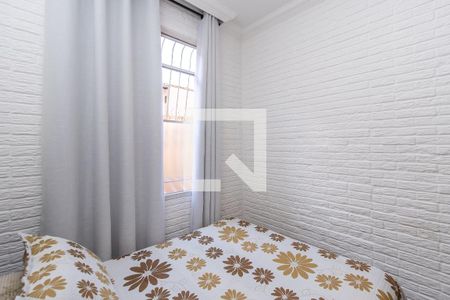 Quarto 1 de apartamento para alugar com 2 quartos, 40m² em Itatiaia, Belo Horizonte