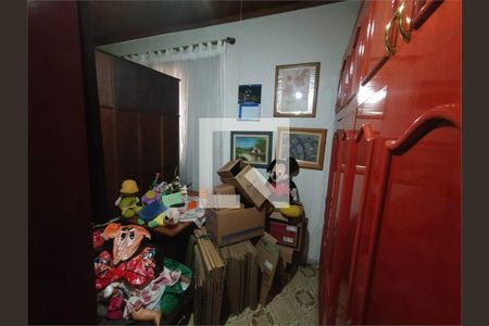 Casa à venda com 4 quartos, 364m² em Jardim da Gloria, Taboão da Serra