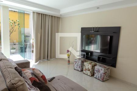 Sala de casa à venda com 4 quartos, 385m² em Vila Barros, Guarulhos