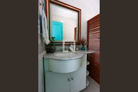 Lavabo de casa à venda com 3 quartos, 205m² em Parque Reboucas, São Paulo