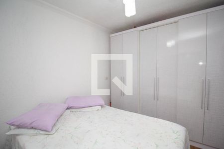 Quarto 1 de casa à venda com 5 quartos, 240m² em Vila Cavaton, São Paulo