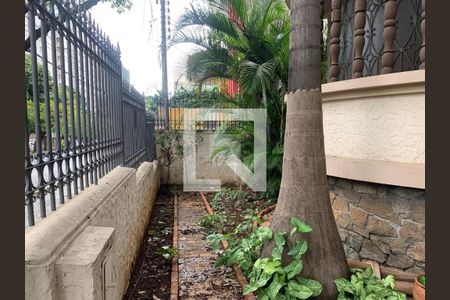 Jardins de casa à venda com 4 quartos, 212m² em Funcionários, Belo Horizonte