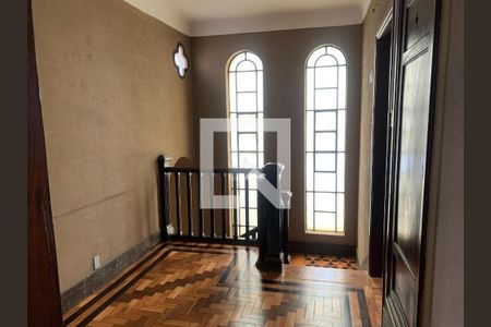 Área de circulação segundo pavimento de casa à venda com 4 quartos, 212m² em Funcionários, Belo Horizonte