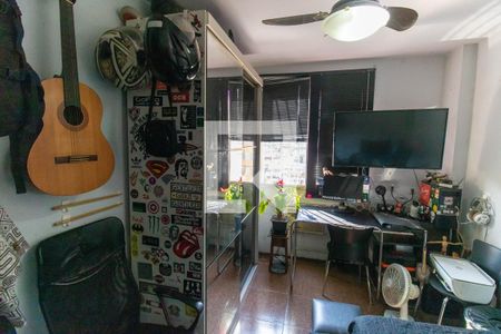 Quarto 1 de apartamento à venda com 2 quartos, 65m² em Centro, Niterói