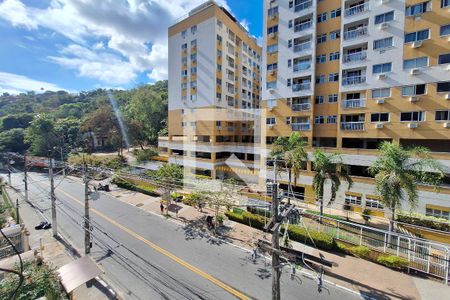 Sala de apartamento à venda com 3 quartos, 90m² em Cubango, Niterói