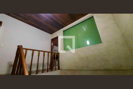 Sala de TV de casa para alugar com 5 quartos, 290m² em Bonfim, Osasco