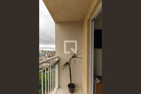 Varanda da Sala/Cozinha de apartamento para alugar com 1 quarto, 28m² em Penha de França, São Paulo