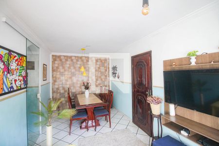 Sala de apartamento para alugar com 2 quartos, 61m² em Vila Emil, Mesquita