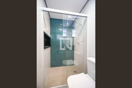 Banheiro de casa de condomínio para alugar com 1 quarto, 35m² em Vila Gomes Cardim, São Paulo