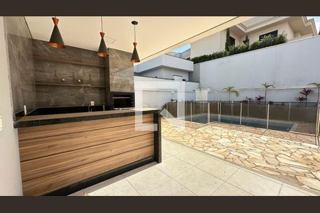 Casa de Condomínio para alugar com 3 quartos, 228m² em Jardim Sao Marcos, Valinhos