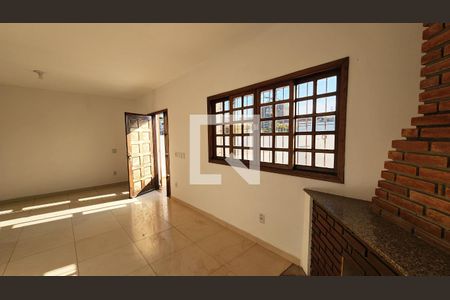 Sala de casa à venda com 7 quartos, 350m² em Jardim Tamoio, Jundiaí