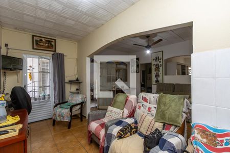 Sala de casa à venda com 8 quartos, 250m² em São Francisco, Belo Horizonte