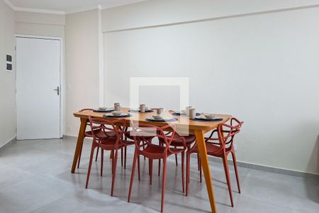 Sala de apartamento para alugar com 3 quartos, 77m² em Vila Tupi, Praia Grande