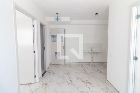 Sala/Cozinha de apartamento para alugar com 2 quartos, 42m² em Jardim Gilda Maria, São Paulo