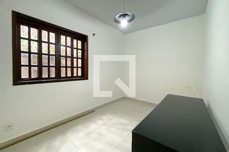 Quarto 1 de casa para alugar com 3 quartos, 2000m² em Braúnas, Belo Horizonte