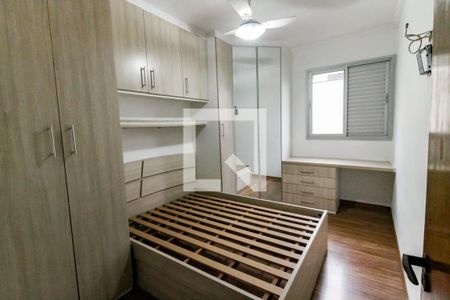 Quarto 1 de apartamento para alugar com 2 quartos, 72m² em Parque Santos Dumont, Taboão da Serra