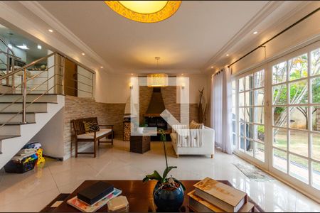 Sala de Estar de casa à venda com 5 quartos, 420m² em São Domingos, São Paulo