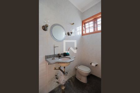 Lavabo de casa à venda com 4 quartos, 217m² em Vila Vitorio Mazzei, São Paulo