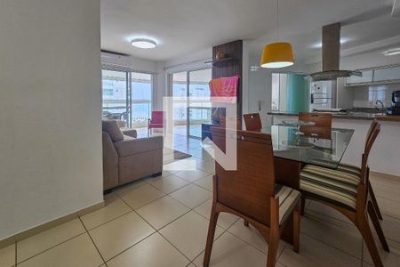 Sala de apartamento para alugar com 3 quartos, 119m² em Jardim Três Marias, Guarujá