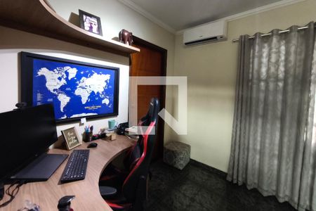 Escritório de casa à venda com 3 quartos, 150m² em Parque Residencial Vila União, Campinas