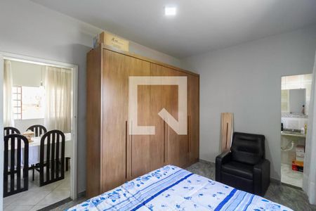 Suíte 1 de casa à venda com 3 quartos, 437m² em Letícia, Belo Horizonte