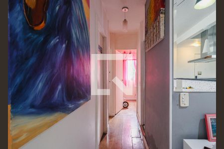 Corredor de apartamento à venda com 3 quartos, 56m² em Pirajussara, São Paulo