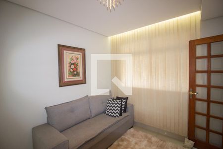 Sala - Casa 1 de casa à venda com 7 quartos, 400m² em Sapucaias, Contagem