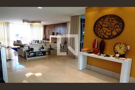 Casa à venda com 3 quartos, 572m² em Alphaville, Nova Lima