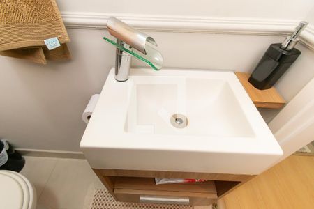 Lavabo de casa de condomínio à venda com 2 quartos, 76m² em Vila Ema, São Paulo