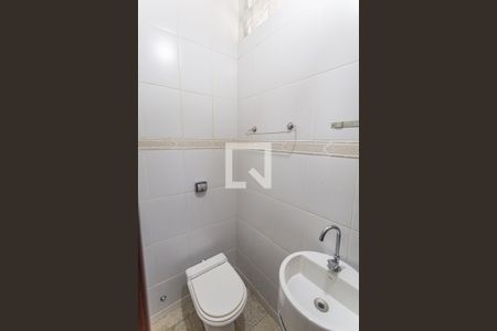 Lavabo de casa à venda com 6 quartos, 300m² em Santo Antônio, Belo Horizonte