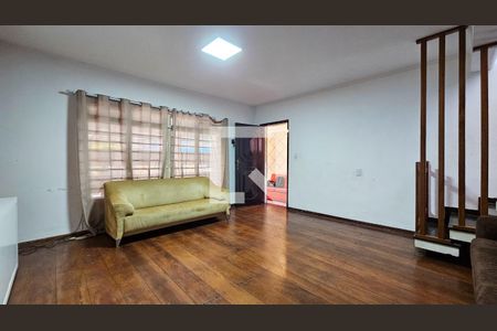 Sala de casa à venda com 2 quartos, 221m² em Jardim Luanda, São Paulo