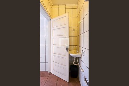 Lavabo de casa à venda com 2 quartos, 221m² em Jardim Luanda, São Paulo