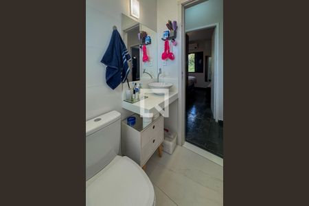 Banheiro de casa à venda com 3 quartos, 120m² em Garças, Belo Horizonte