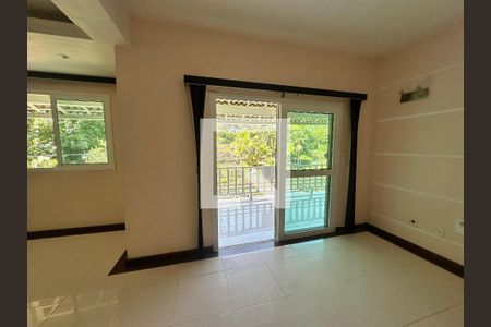 Sala de casa à venda com 3 quartos, 173m² em Serra Grande, Niterói