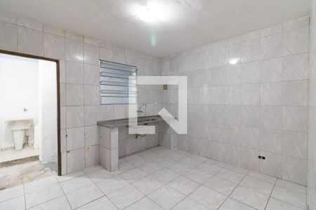 Cozinha de casa para alugar com 2 quartos, 50m² em Jardim das Vertentes, São Paulo