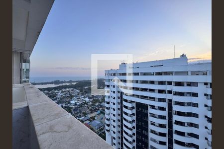 Varanda de apartamento para alugar com 3 quartos, 180m² em Barra da Tijuca, Rio de Janeiro
