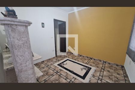Sala de casa para alugar com 3 quartos, 185m² em Cidade Edson, Suzano