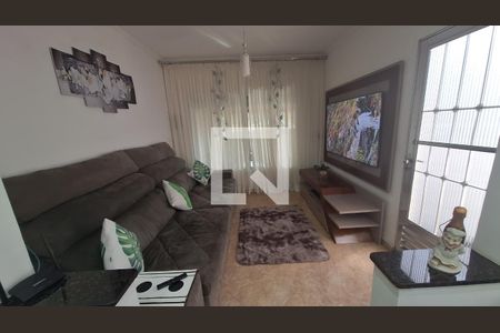 Sala de casa para alugar com 3 quartos, 185m² em Cidade Edson, Suzano